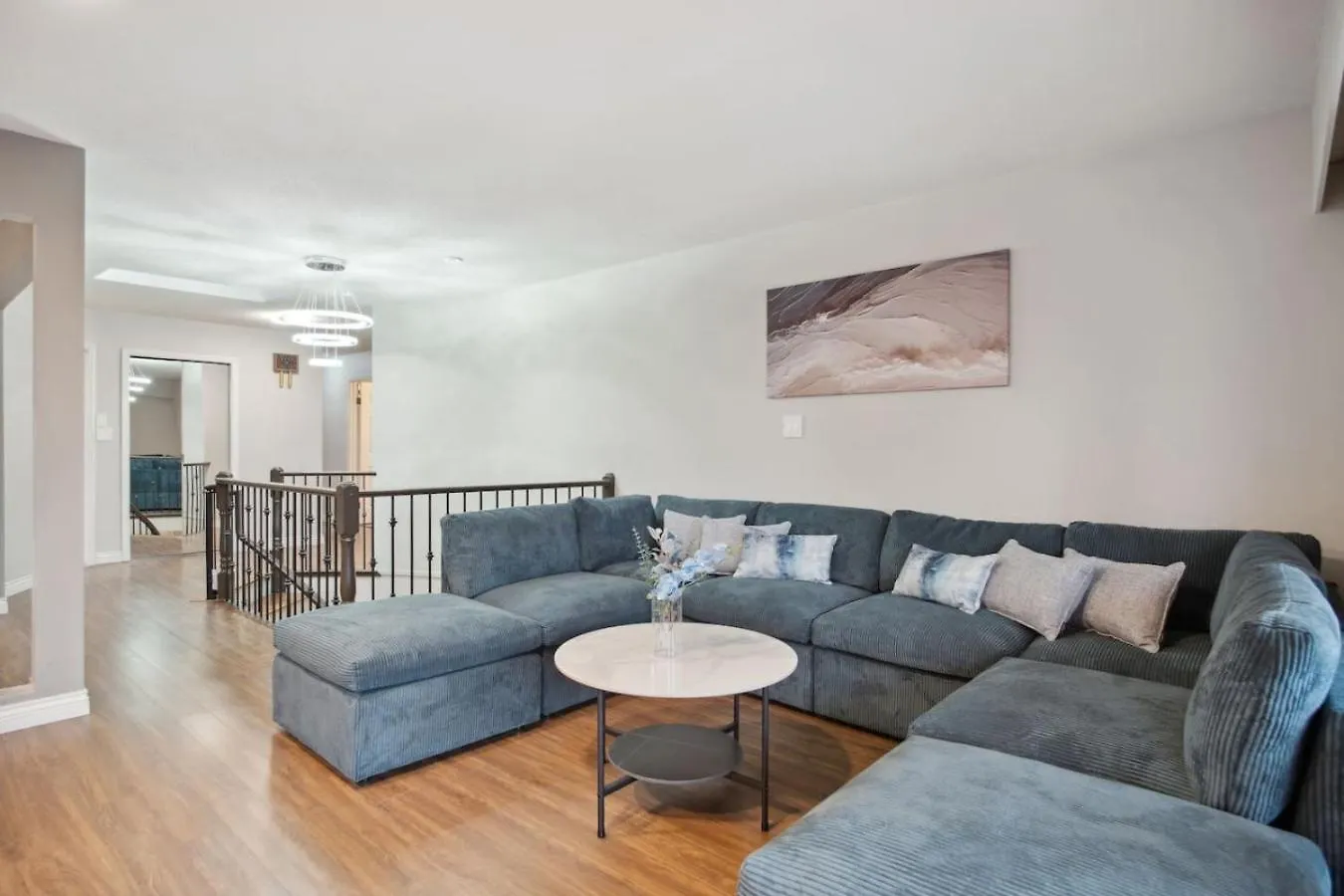 Large Multi-Family Retreat With 2 Car Garage Villa Vancouver